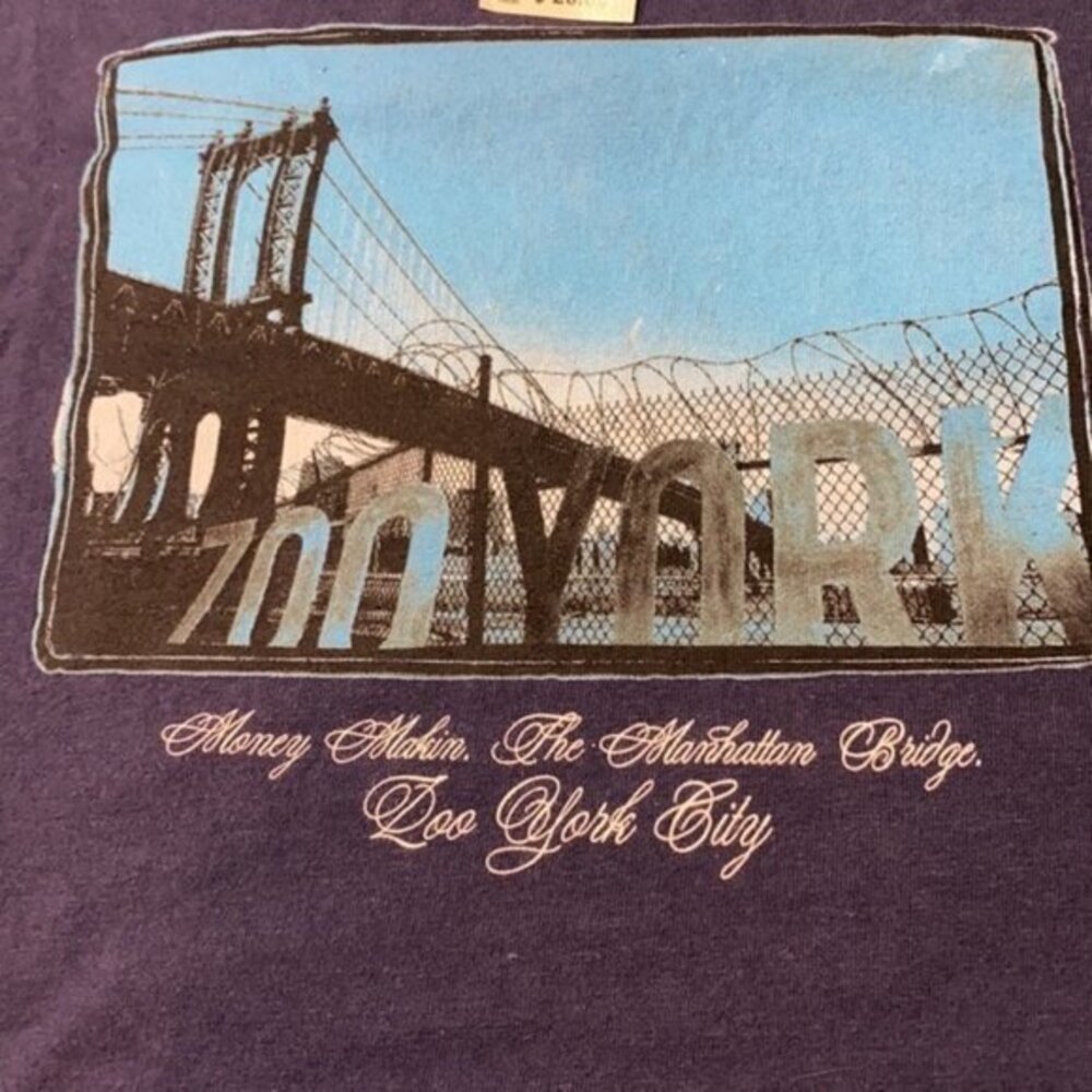 Men's Zoo York Navy Blue Graphic Shirt Money Manhattan Bridge Size Med NWT #0294